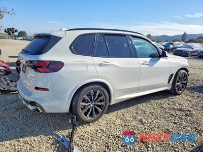 Trzecie zdjęcie samochodu z tyłu: 2024 BMW X5 XDRIVE50E VIN:5UX43EU00R9T75538 - miniatura