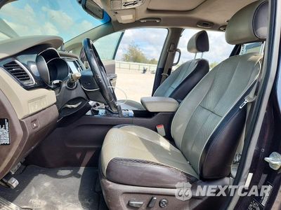 Zdjęcie 7 z 13 samochodu: 2015 KIA SEDONA SXL VIN:KNDME5C12F6045323 - miniatura