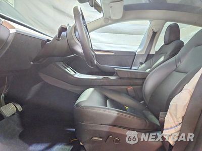 Zdjęcie 7 z 13 samochodu: 2024 TESLA MODEL Y VIN:7SAYGDEE2RA294686 - miniatura