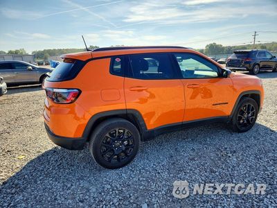 Trzecie zdjęcie samochodu z tyłu: 2026 JEEP COMPASS LATITUDE VIN:3C4NJDBN6TT179106 - miniatura