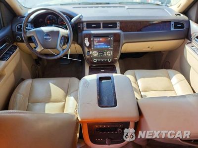 Zdjęcie 8 z 13 samochodu: 2012 GMC YUKON XL DENALI VIN:1GKS1MEF7CR292776 - miniatura