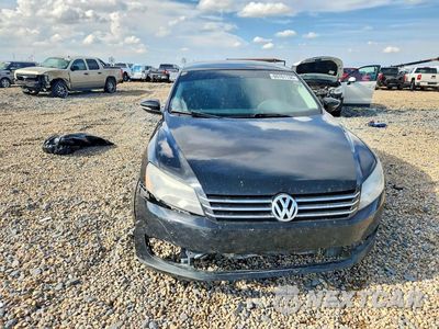 Piąte zdjęcie samochodu w środku: 2012 VOLKSWAGEN PASSAT SE VIN:1VWBP7A31CC074078 - miniatura