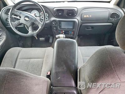 Zdjęcie 8 z 13 samochodu: 2005 CHEVROLET TRAILBLAZER LS VIN:1GNDT13S952135900 - miniatura