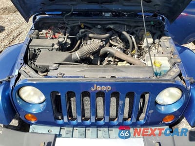 Zdjęcie 12 z 13 samochodu: 2010 JEEP WRANGLER UNLIMITED SAHARA VIN:1J4BA5H14AL122645 - miniatura