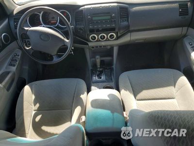 Zdjęcie 8 z 12 samochodu: 2009 TOYOTA TACOMA V6 VIN:3TMLU42N29M021637 - miniatura