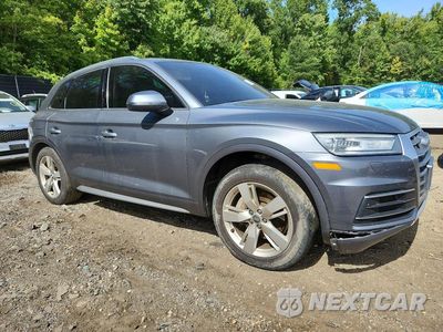 Czwarte zdjęcie samochodu z boku: 2018 AUDI Q5 PREMIUM VIN:WA1ANAFY7J2017113 - miniatura
