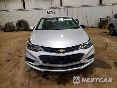 Piąte zdjęcie samochodu w środku: 2017 CHEVROLET CRUZE LT VIN:1G1BE5SM1H7206690 - miniatura