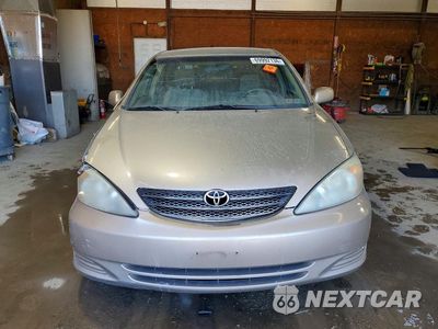 Piąte zdjęcie samochodu w środku: 2004 TOYOTA CAMRY LE VIN:4T1BE32KX4U362048 - miniatura