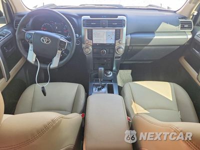 Zdjęcie 8 z 13 samochodu: 2023 TOYOTA 4RUNNER SR5 PREMIUM VIN:JTENU5JR6P6152906 - miniatura
