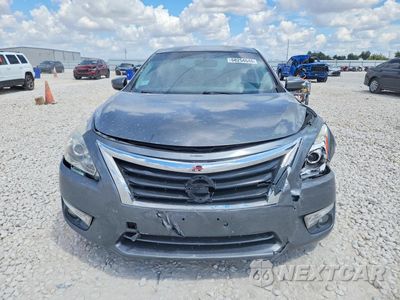 Piąte zdjęcie samochodu w środku: 2015 NISSAN ALTIMA 2.5 SV VIN:1N4AL3AP8FC204003 - miniatura