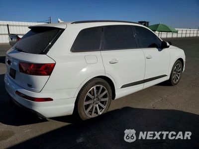 Trzecie zdjęcie samochodu z tyłu: 2018 AUDI Q7 PRESTIGE VIN:WA1VAAF79JD026131 - miniatura