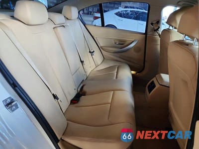 Zdjęcie 10 z 12 samochodu: 2013 BMW 320 I VIN:WBA3B1C59DF462304 - miniatura
