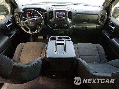 Zdjęcie 8 z 12 samochodu: 2021 CHEVROLET SILVERADO K1500 TRAIL BOSS CUSTOM VIN:1GCPYCEF4MZ159658 - miniatura