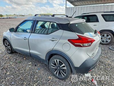 Drugie zdjęcie samochodu z przodu: 2018 NISSAN KICKS SV VIN:3N1CP5CUXJL540032 - miniatura