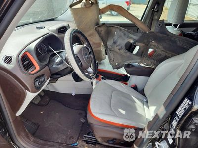 Zdjęcie 7 z 12 samochodu: 2016 JEEP RENEGADE LIMITED VIN:ZACCJADT7GPC44043 - miniatura