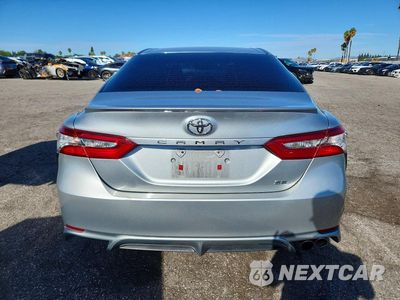 Zdjęcie 6 z 13 samochodu: 2018 TOYOTA CAMRY SE VIN:4T1B11HK4JU033204 - miniatura