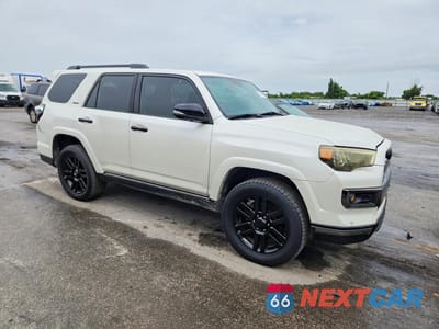 Czwarte zdjęcie samochodu z boku: 2019 TOYOTA 4RUNNER LIMITED NIGHTSHADE VIN:JTEZU5JR6K5203966 - miniatura
