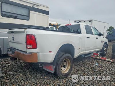 Trzecie zdjęcie samochodu z tyłu: 2018 RAM 3500 ST VIN:3C63RPGL4JG172242 - miniatura