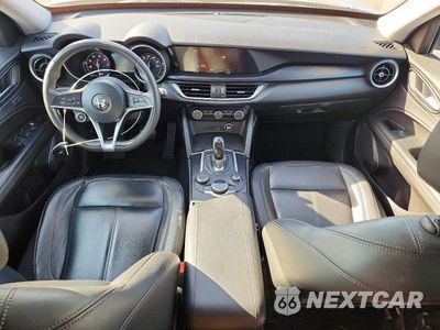 Zdjęcie 8 z 13 samochodu: 2018 ALFA ROMEO STELVIO VIN:ZASFAKAN4J7C25938 - miniatura