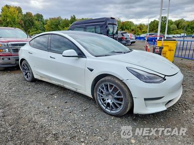 Czwarte zdjęcie samochodu z boku: 2023 TESLA MODEL 3 VIN:5YJ3E1EAXPF504847 - miniatura