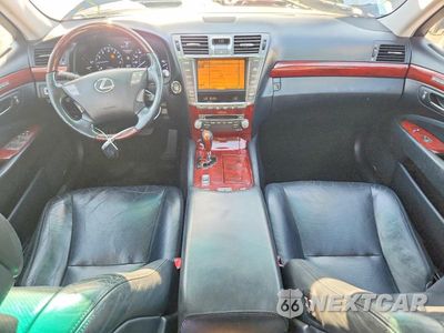 Zdjęcie 8 z 12 samochodu: 2012 LEXUS LS 460 VIN:JTHBL5EF0C5109588 - miniatura