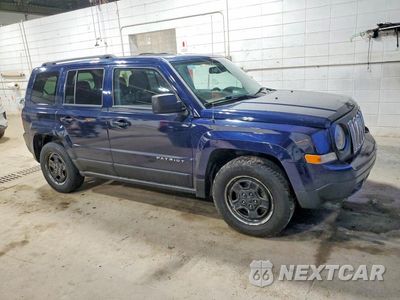 Czwarte zdjęcie samochodu z boku: 2016 JEEP PATRIOT SPORT VIN:1C4NJPBA4GD609287 - miniatura