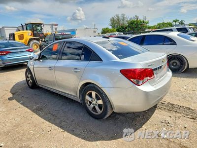 Drugie zdjęcie samochodu z przodu: 2015 CHEVROLET CRUZE LT VIN:1G1PC5SB0F7186696 - miniatura