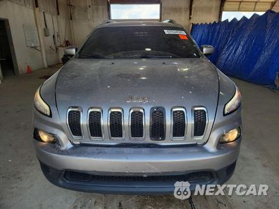 Piąte zdjęcie samochodu w środku: 2016 JEEP CHEROKEE LATITUDE VIN:1C4PJMCB8GW241649 - miniatura