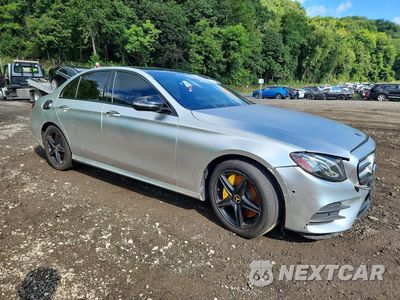 Czwarte zdjęcie samochodu z boku: 2017 MERCEDES-BENZ E 300 4MATIC VIN:WDDZF4KB9HA220020 - miniatura
