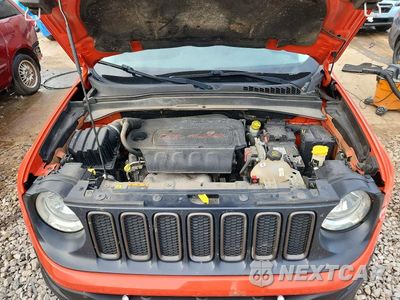 Zdjęcie 11 z 12 samochodu: 2016 JEEP RENEGADE LATITUDE VIN:ZACCJBBT1GPC88581 - miniatura