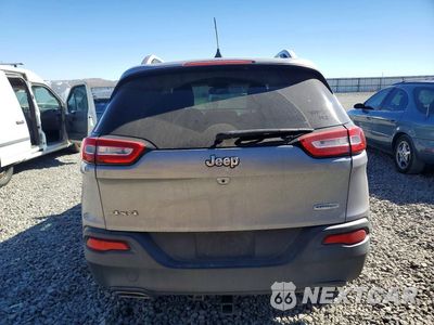 Zdjęcie 6 z 13 samochodu: 2016 JEEP CHEROKEE LATITUDE VIN:1C4PJMCS2GW218335 - miniatura