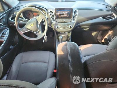 Zdjęcie 8 z 12 samochodu: 2019 CHEVROLET MALIBU LT VIN:1G1ZD5ST2KF109732 - miniatura