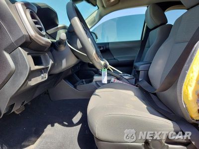 Zdjęcie 7 z 12 samochodu: 2018 TOYOTA TACOMA SR5 V6 VIN:5TFRZ5CN3JX062468 - miniatura