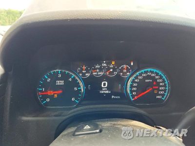 Zdjęcie 9 z 13 samochodu: 2018 GMC YUKON XL DENALI VIN:1GKS2HKJ7JR338665 - miniatura