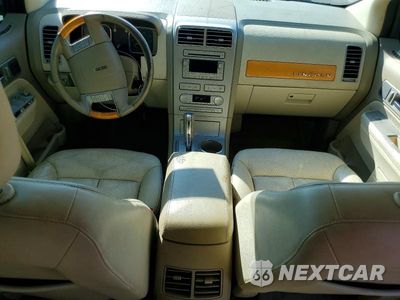Zdjęcie 8 z 13 samochodu: 2007 LINCOLN MKX VIN:2LMDU68C77BJ06204 - miniatura
