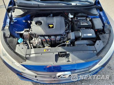 Zdjęcie 11 z 12 samochodu: 2019 HYUNDAI ELANTRA SEL VIN:5NPD84LF1KH481741 - miniatura