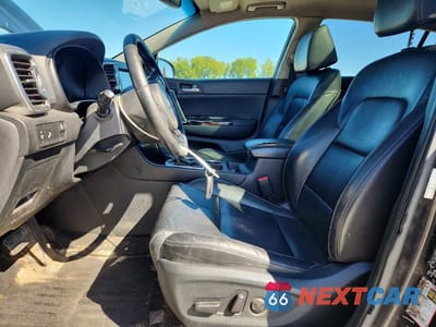 Zdjęcie 7 z 13 samochodu: 2018 KIA SPORTAGE EX VIN:KNDPNCAC8J7349703 - miniatura