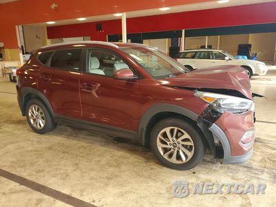 Czwarte zdjęcie samochodu z boku: 2016 HYUNDAI TUCSON SE VIN:KM8J33A47GU046566 - miniatura