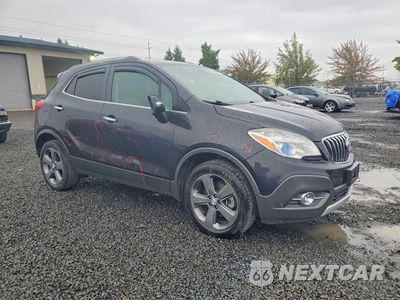 Czwarte zdjęcie samochodu z boku: 2014 BUICK ENCORE CONVENIENCE VIN:KL4CJFSB8EB540911 - miniatura