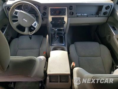 Zdjęcie 8 z 13 samochodu: 2008 JEEP COMMANDER SPORT VIN:1J8HG48K88C215463 - miniatura