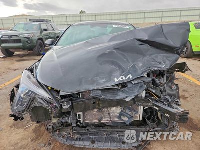 Piąte zdjęcie samochodu w środku: 2025 KIA K4 LXS VIN:3KPFT4DE0SE169282 - miniatura
