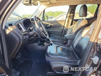 Zdjęcie 7 z 13 samochodu: 2017 JEEP RENEGADE LIMITED VIN:ZACCJBDB9HPF71848 - miniatura