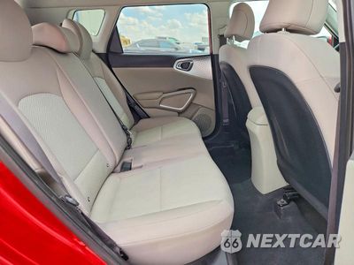 Zdjęcie 11 z 13 samochodu: 2022 KIA SOUL LX VIN:KNDJ23AU6N7162277 - miniatura