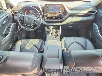 Zdjęcie 8 z 14 samochodu: 2022 TOYOTA HIGHLANDER XLE VIN:5TDGZRAH9NS091450 - miniatura