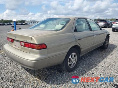 Trzecie zdjęcie samochodu z tyłu: 1999 TOYOTA CAMRY LE VIN:JT2BG22KXX0298283 - miniatura