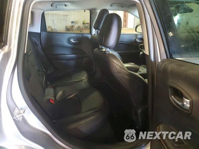 Zdjęcie 11 z 13 samochodu: 2019 JEEP COMPASS LATITUDE VIN:3C4NJDBBXKT654289 - miniatura