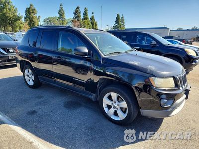 Czwarte zdjęcie samochodu z boku: 2016 JEEP COMPASS SPORT VIN:1C4NJCBA2GD641745 - miniatura