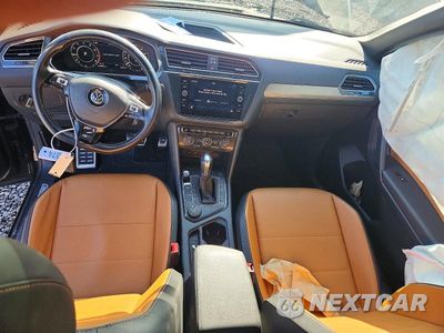 Zdjęcie 8 z 12 samochodu: 2019 VOLKSWAGEN TIGUAN SE VIN:3VV2B7AX2KM052352 - miniatura