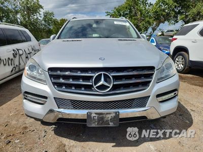Piąte zdjęcie samochodu w środku: 2014 MERCEDES-BENZ ML 350 4MATIC VIN:4JGDA5HBXEA428396 - miniatura