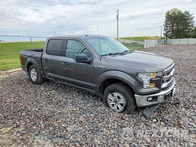 Czwarte zdjęcie samochodu z boku: 2017 FORD F150 SUPERCREW VIN:1FTEW1E88HFB12420 - miniatura